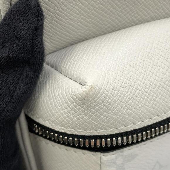 LOUIS VUITTON White Monogram Shoulder Bag - Picture 6 of 14